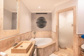 OPENING SPECIAL 1BR at Fishing Lodge BA28